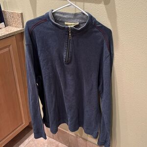 Tommy Bahama Men's blue half zip shirt